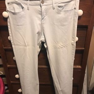 No-Boundaries Skinny Jeans
